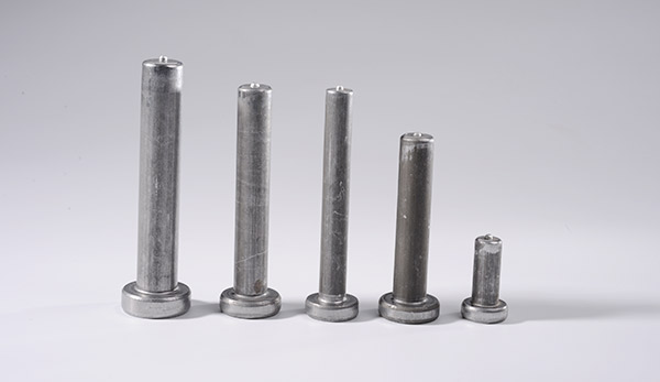 焊釘焊前檢查應(yīng)該怎么操作？